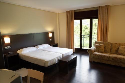 Euba Hotel 24/50