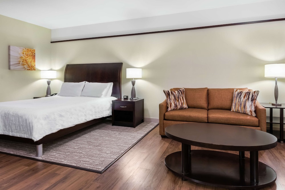 Hilton Garden Inn West Palm Beach Airport 15/54