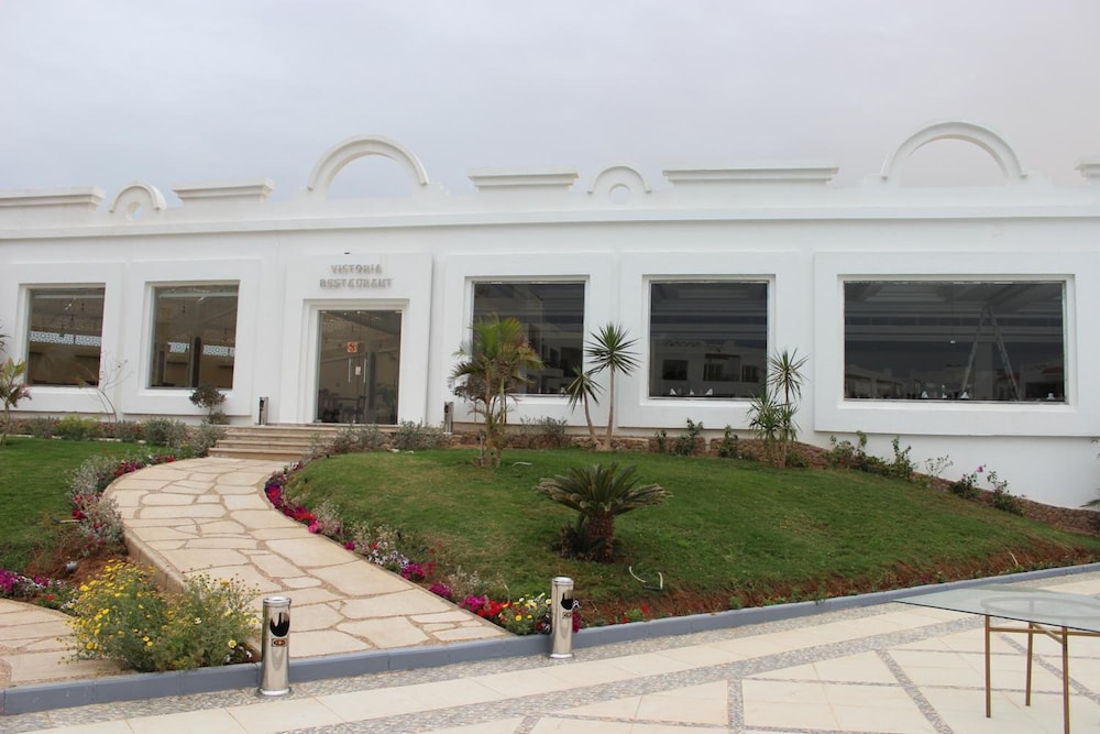 Old Vic Sharm El Sheikh 6/53