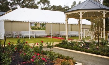 BRICE HILL COUNTRY LODGE 14/15