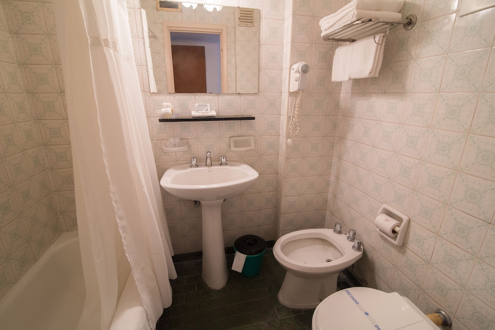 Gran Hotel Continental 46/50