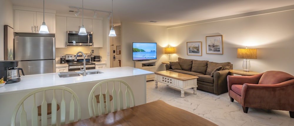 Villas By the Sea Resort Conference Center 41/73