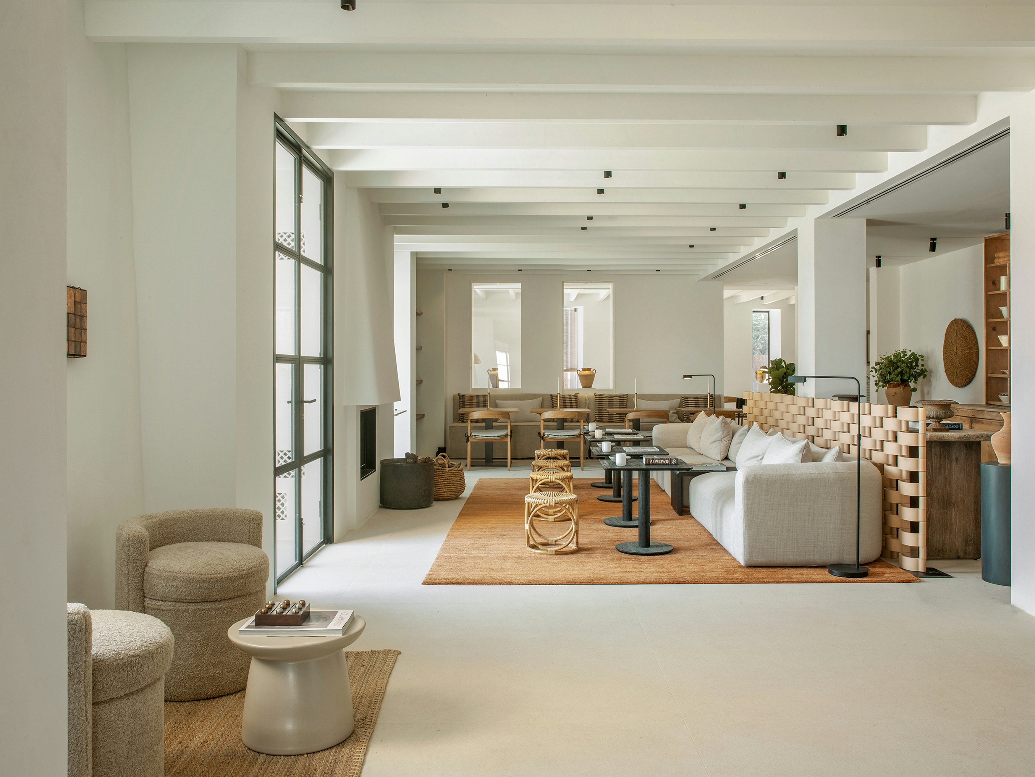 The Lodge Mallorca 12/37