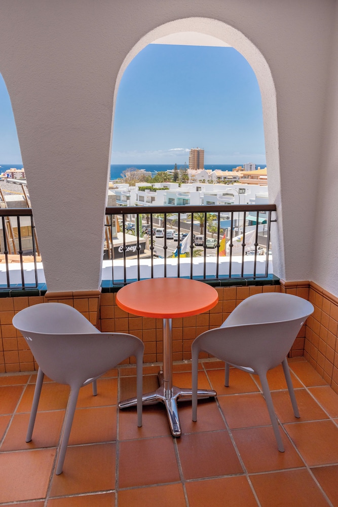 Paradise Park Fun Lifestyle Hotel 55/72