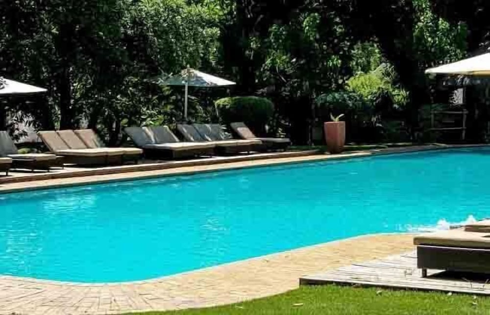 Valley Lodge & Spa 47/50