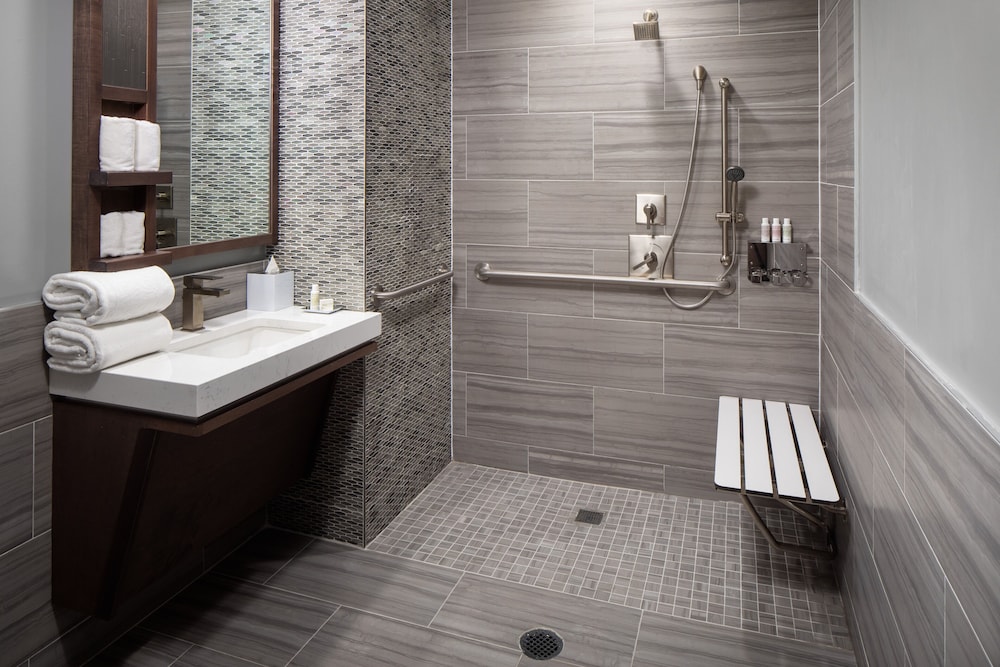 Hotel Indigo Flushing 12/50