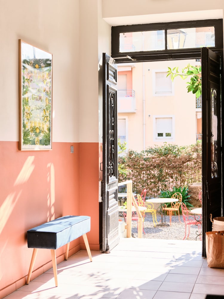 Hotel Lemon 3/50