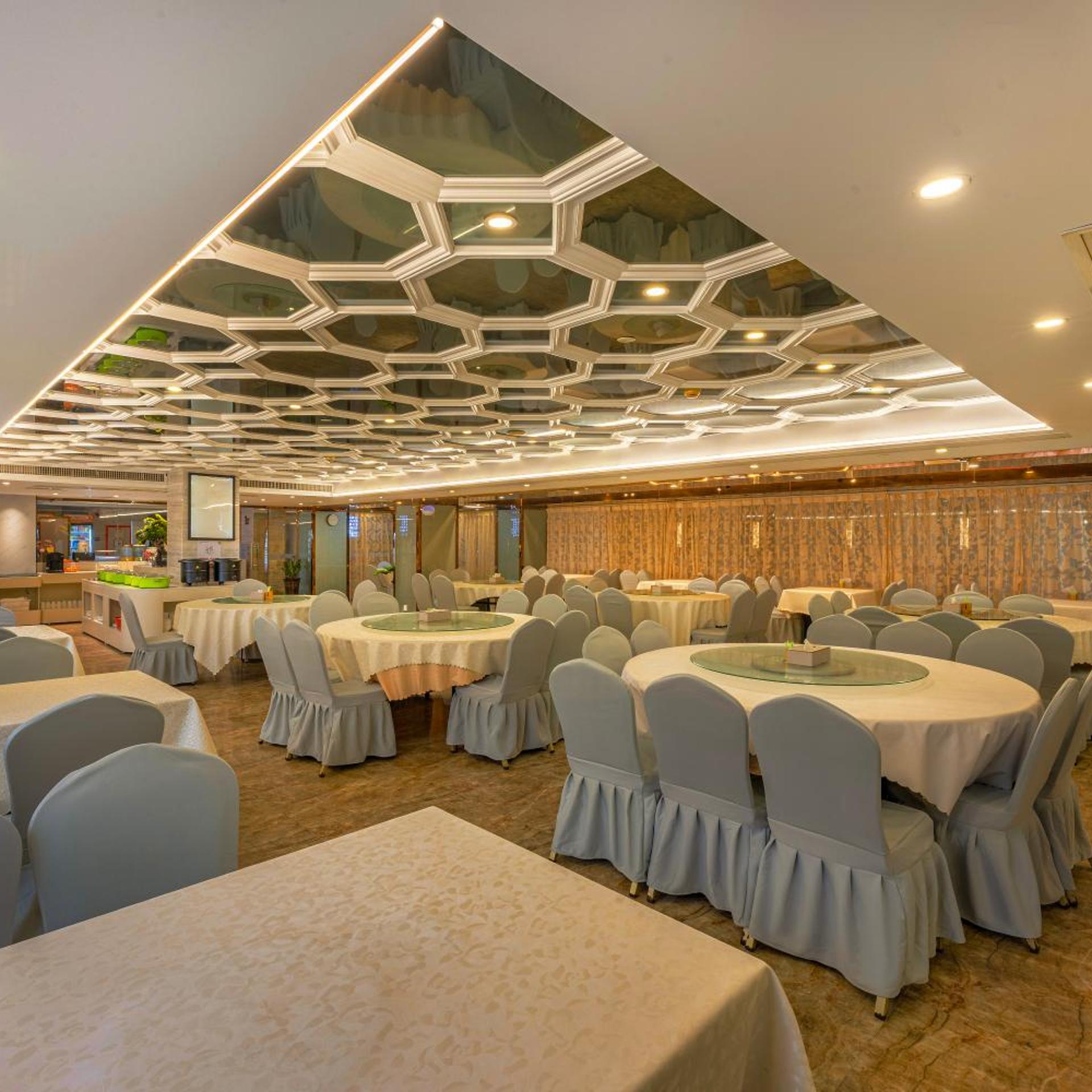 Guangzhou Ming Yue Hotel 48/64
