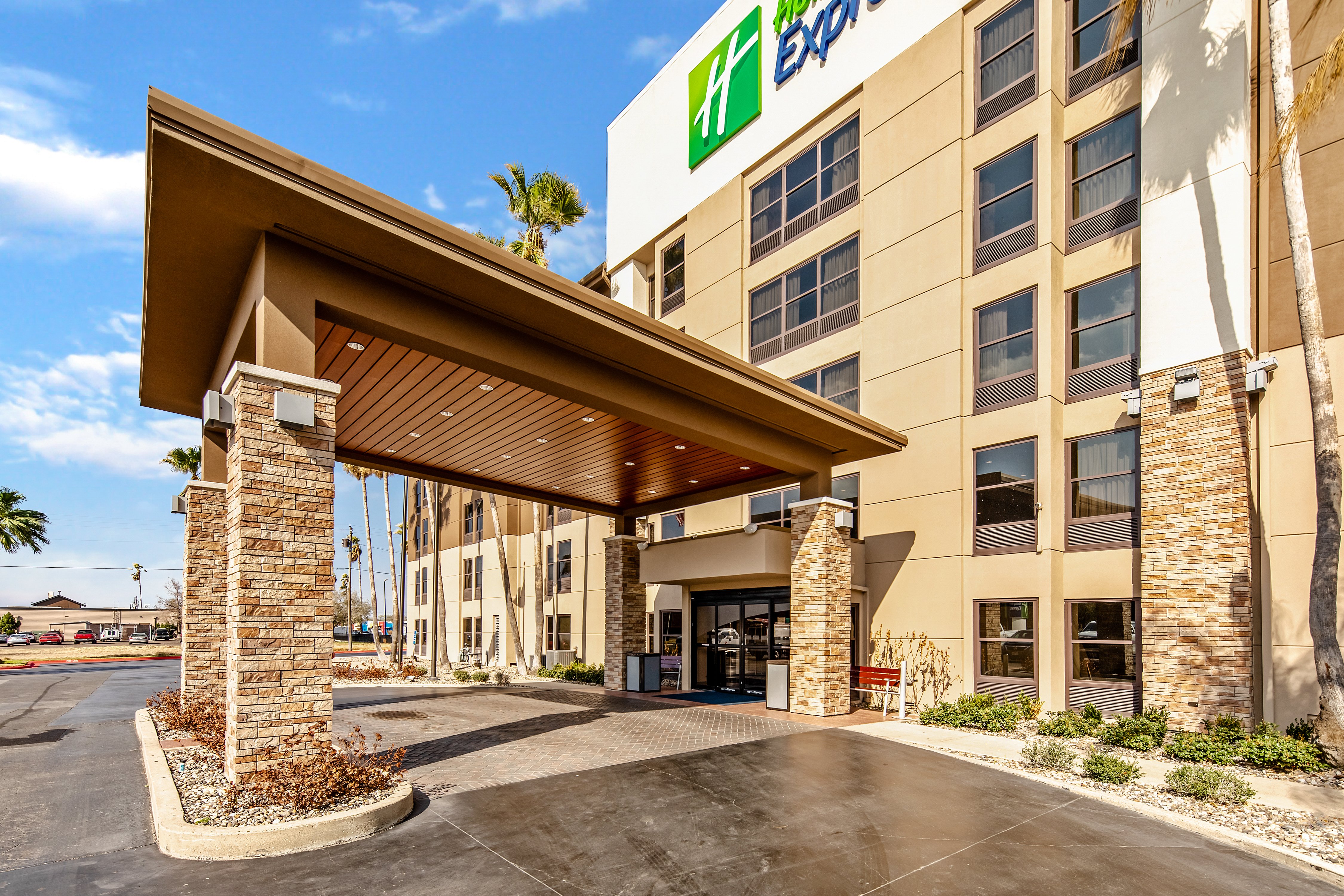HOLIDAY INN EXPRESS HARLINGEN 43/45