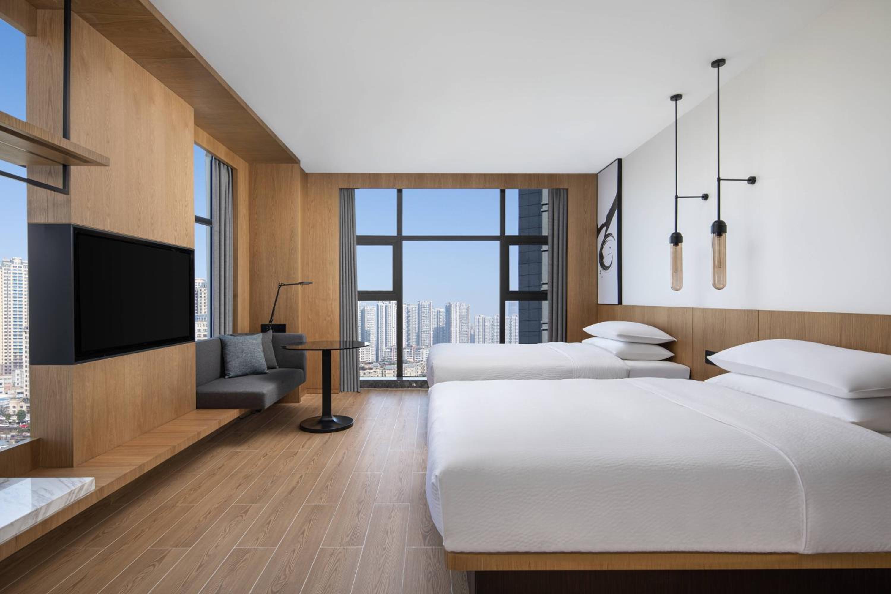 Guest Room, Superior, 2 Double Beds, Fairfield by Marriott Guiyang Guanshanhu 2/4