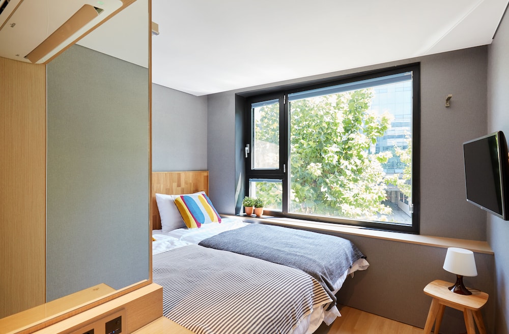 Hostel CLEO Seoul Hongdae 17/37
