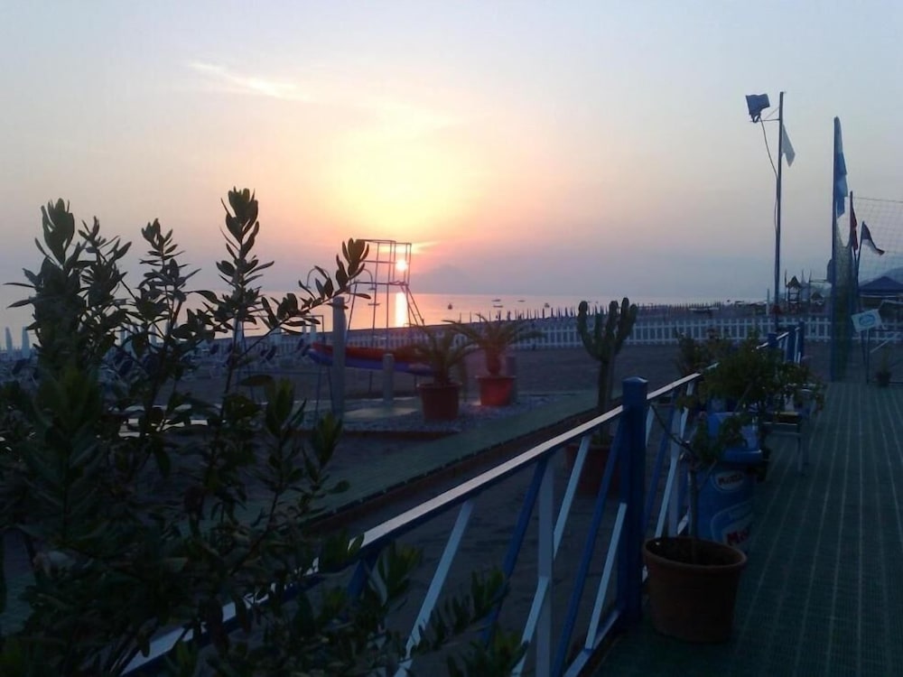 SPORTING CLUB RESORT 36/48