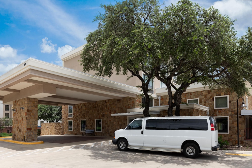 Wyndham Garden San Antonio Airport Northeast 43/49