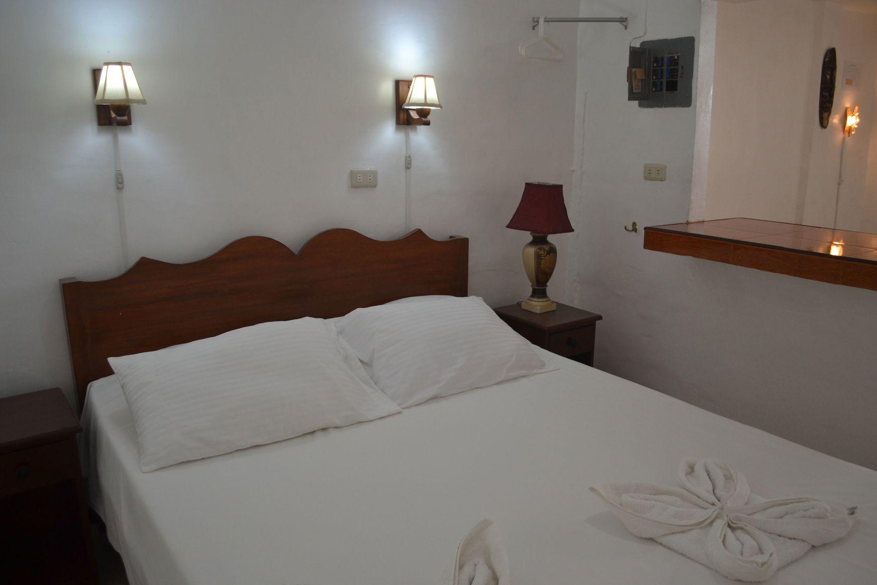 Studio, King Bed, Pool Front, Private Indoor