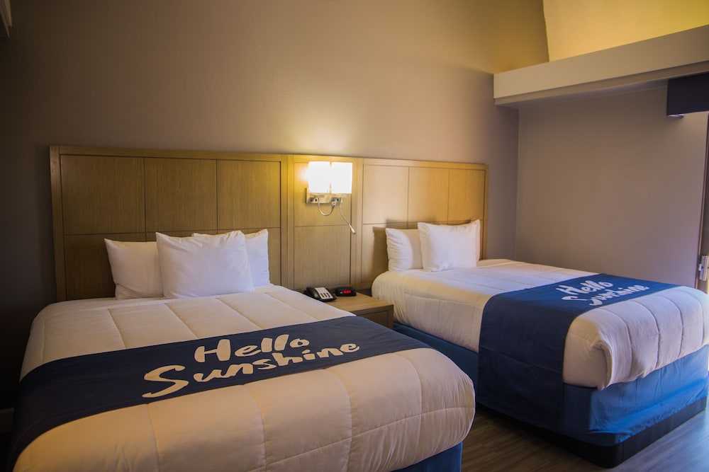 Days Inn by Wyndham Redwood City 11/55