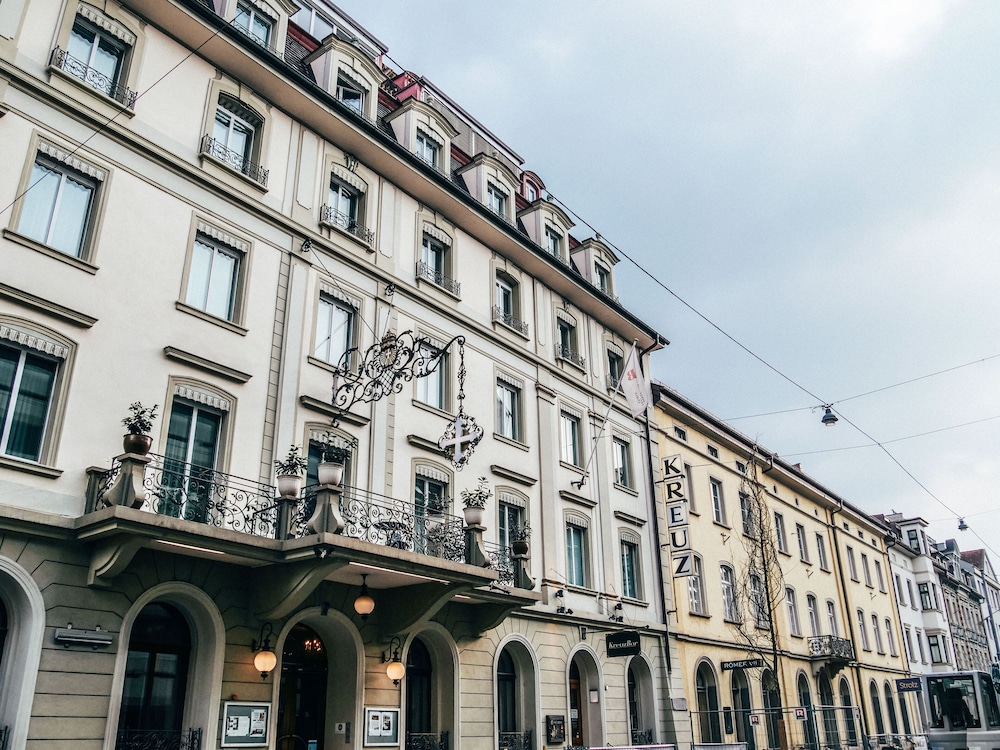 Hotel Weisses Kreuz 4/47