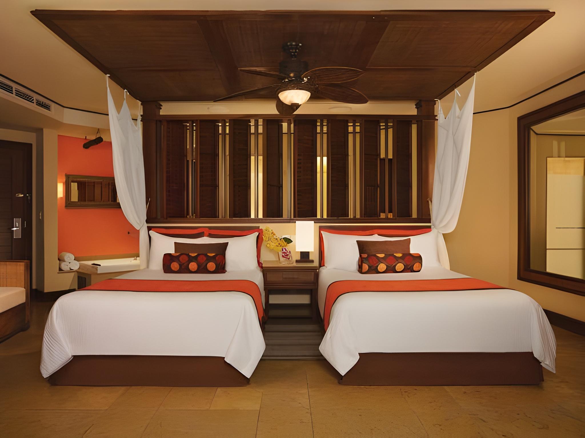 Premium, Deluxe, Twin Beds, Tropical View, Private Garden