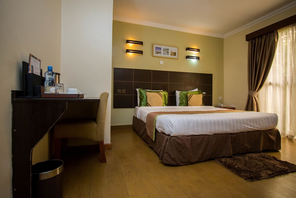 Eseriani Hotel 14/35