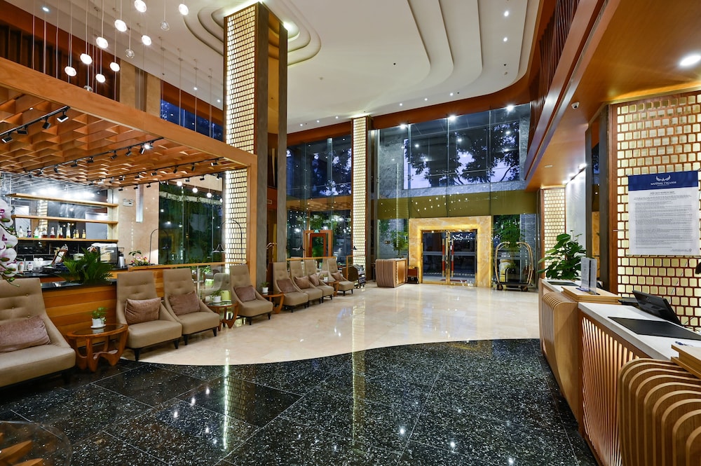 Muong Thanh Grand Saigon Centre Hotel 10/71