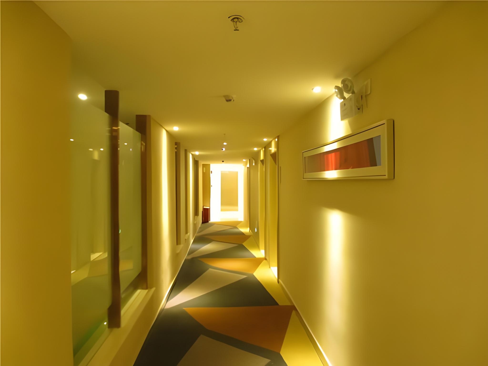 City Comfort Inn Huizhou Huxi Avenue Branch 48/48