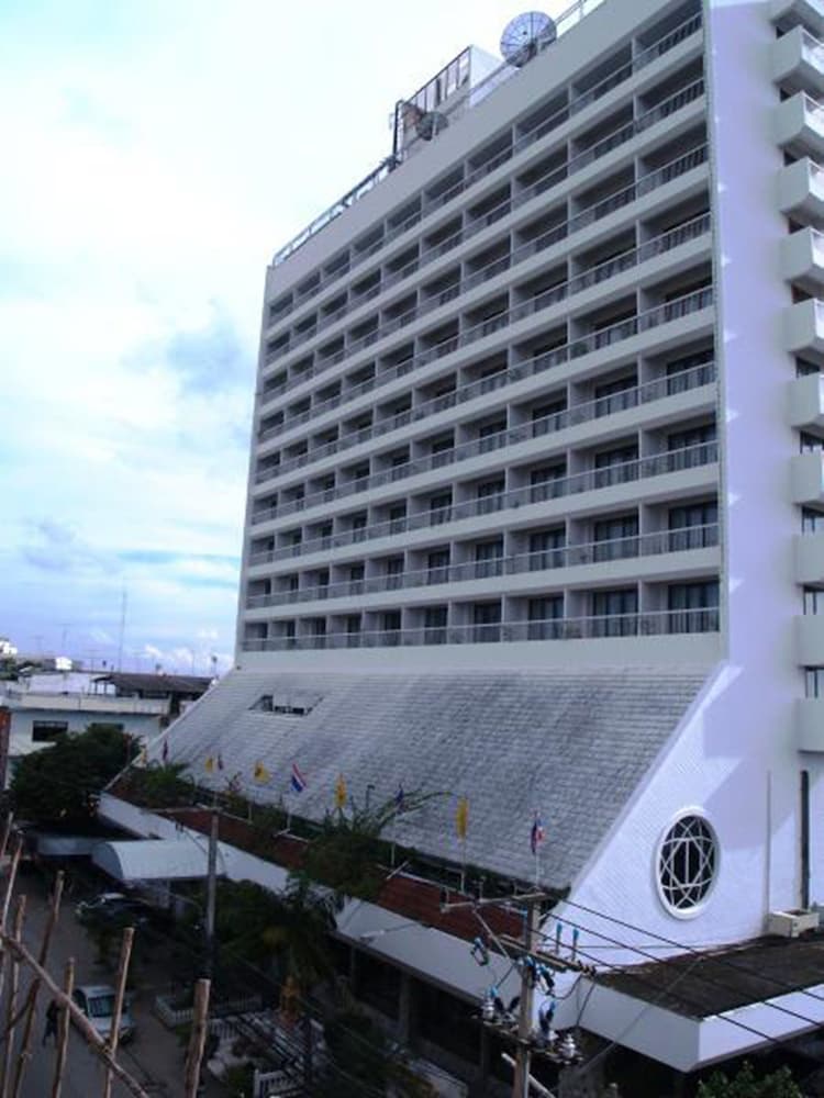 Pailyn Hotel Phitsanulok 3/76