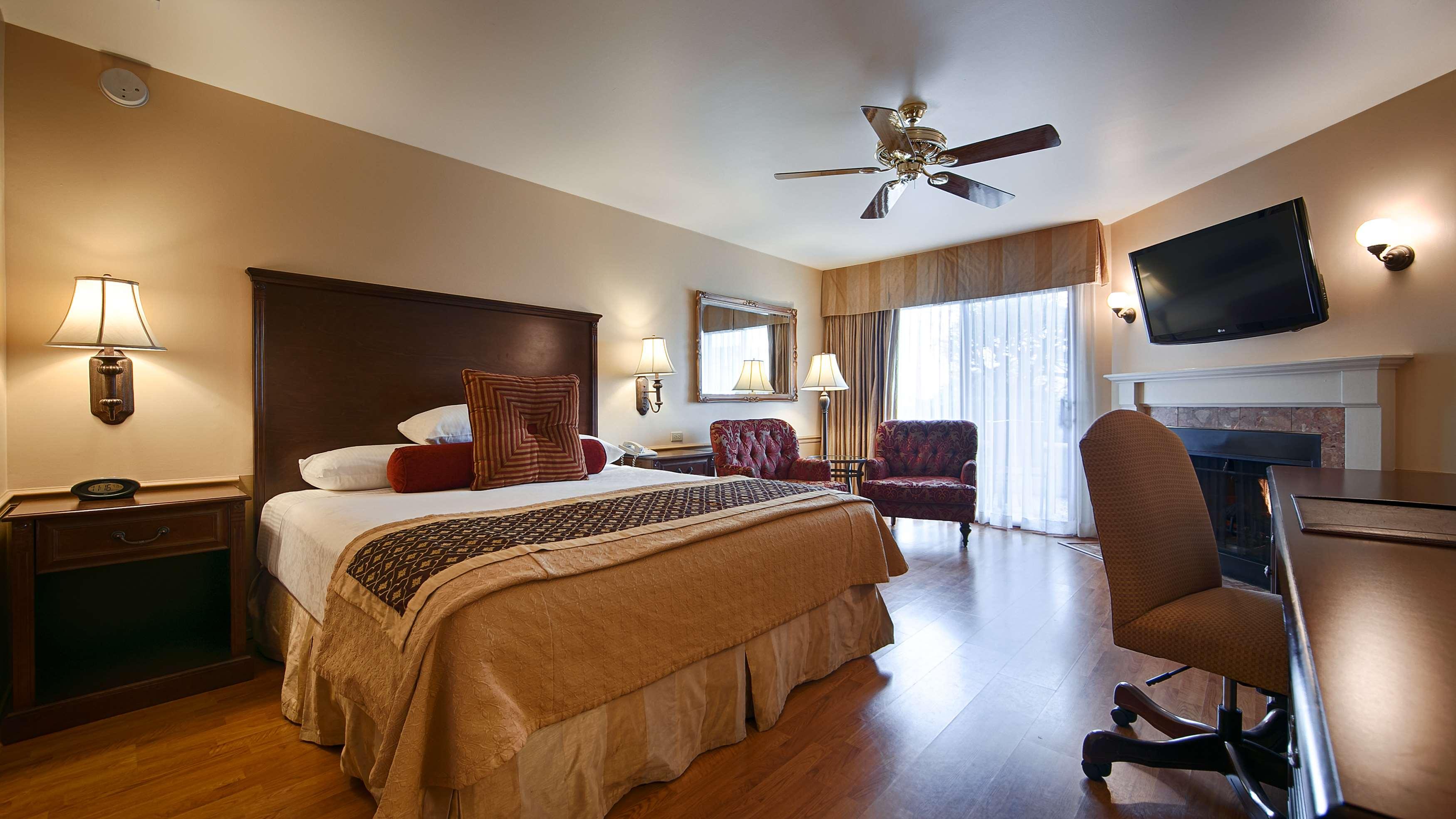 Victorian Inn Monterey 14/38