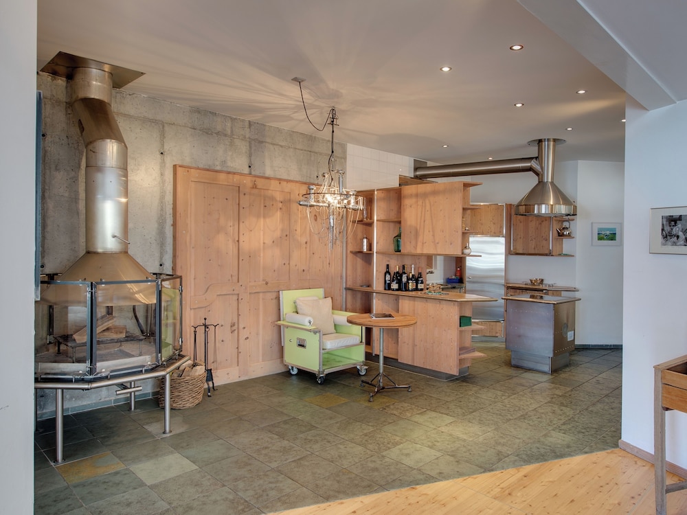 Backstage Hotel Serviced Apartments 7/53