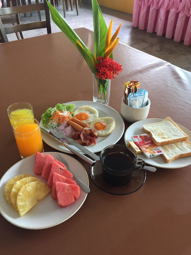 Bacchus Home Resort 58/77
