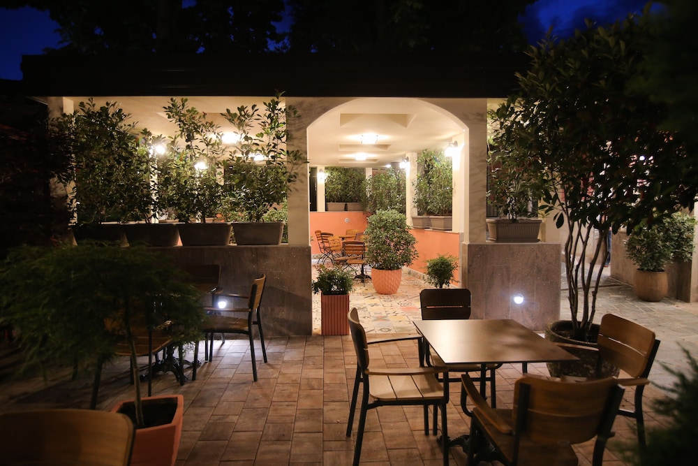 Hotel Asteria 45/63