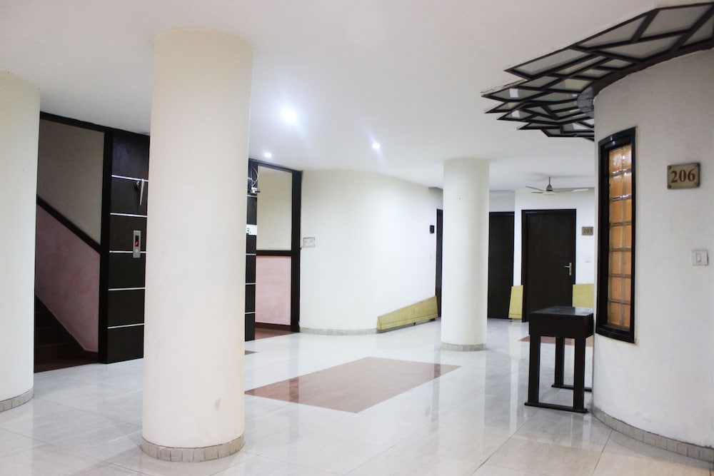 HOTEL GRAND PEEPAL 18/20