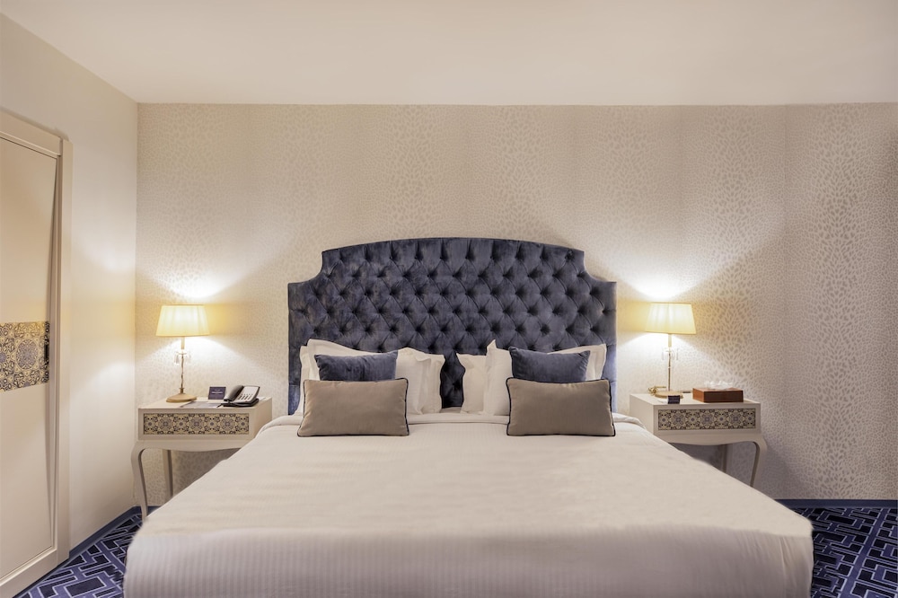 Deluxe, Suite, King Bed, Bay View