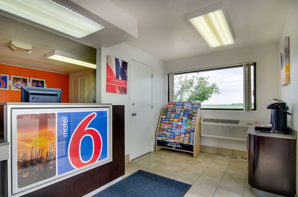 Motel6 Salina, KS 8/60