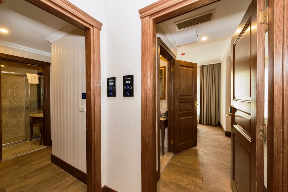 The Central Hotel photo5