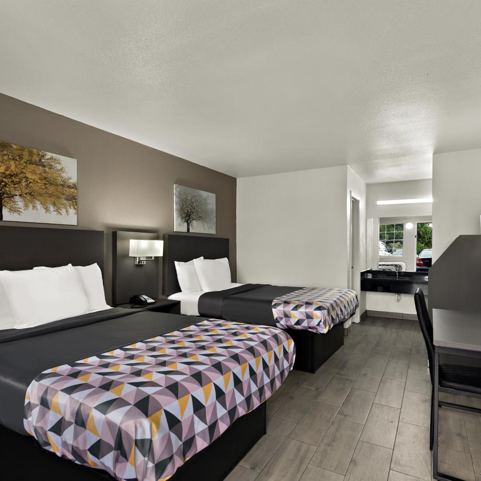 Room, Double or Twin Bed
