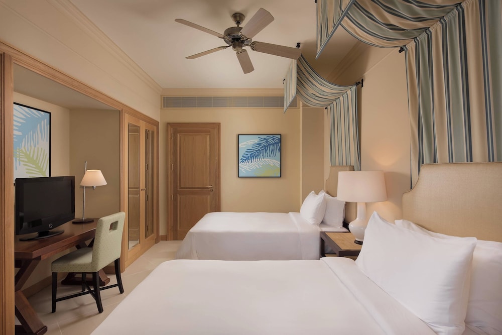 3 Bedrooms, 3 Double Beds, Resort View، PINE CLIFFS RESIDENCE, A LUXURY COLLECTION RESORT 3/4