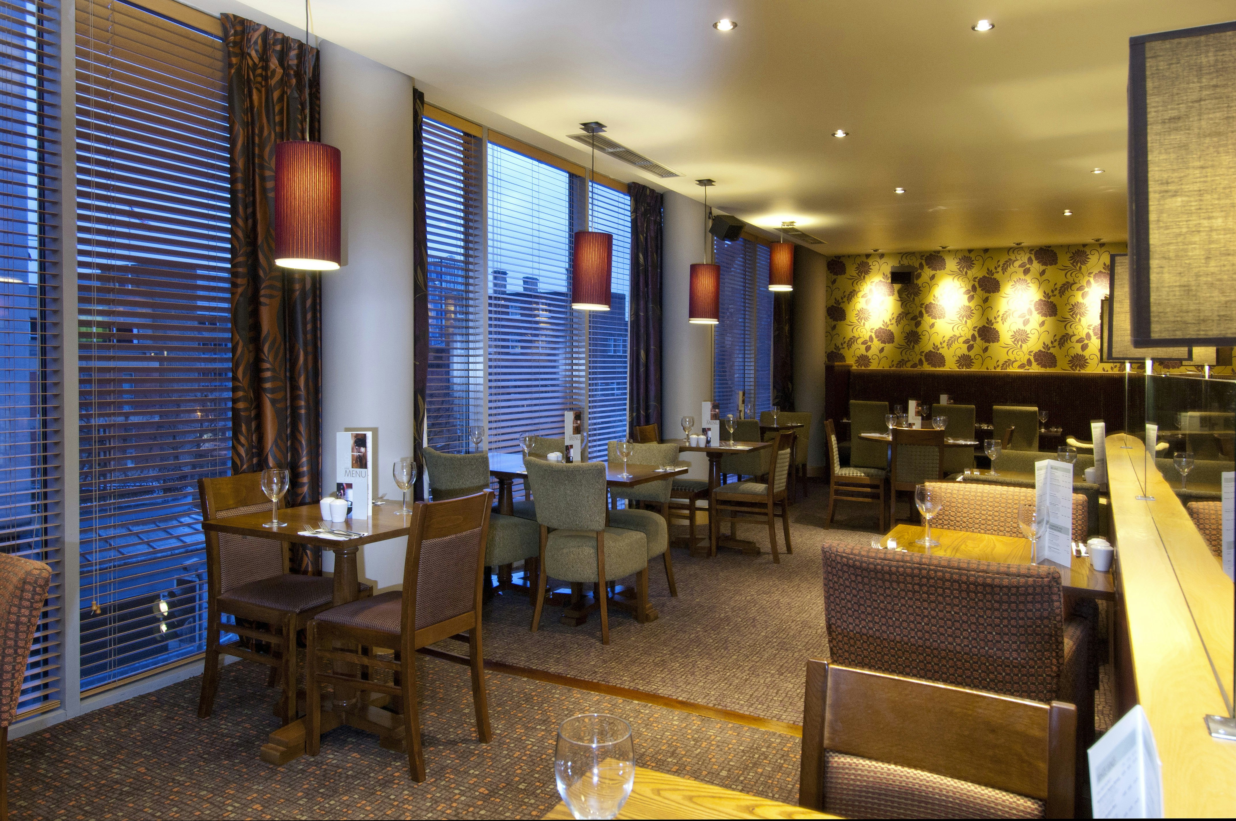 Premier Inn Sheffield City Centre (Angel Street) 40/49