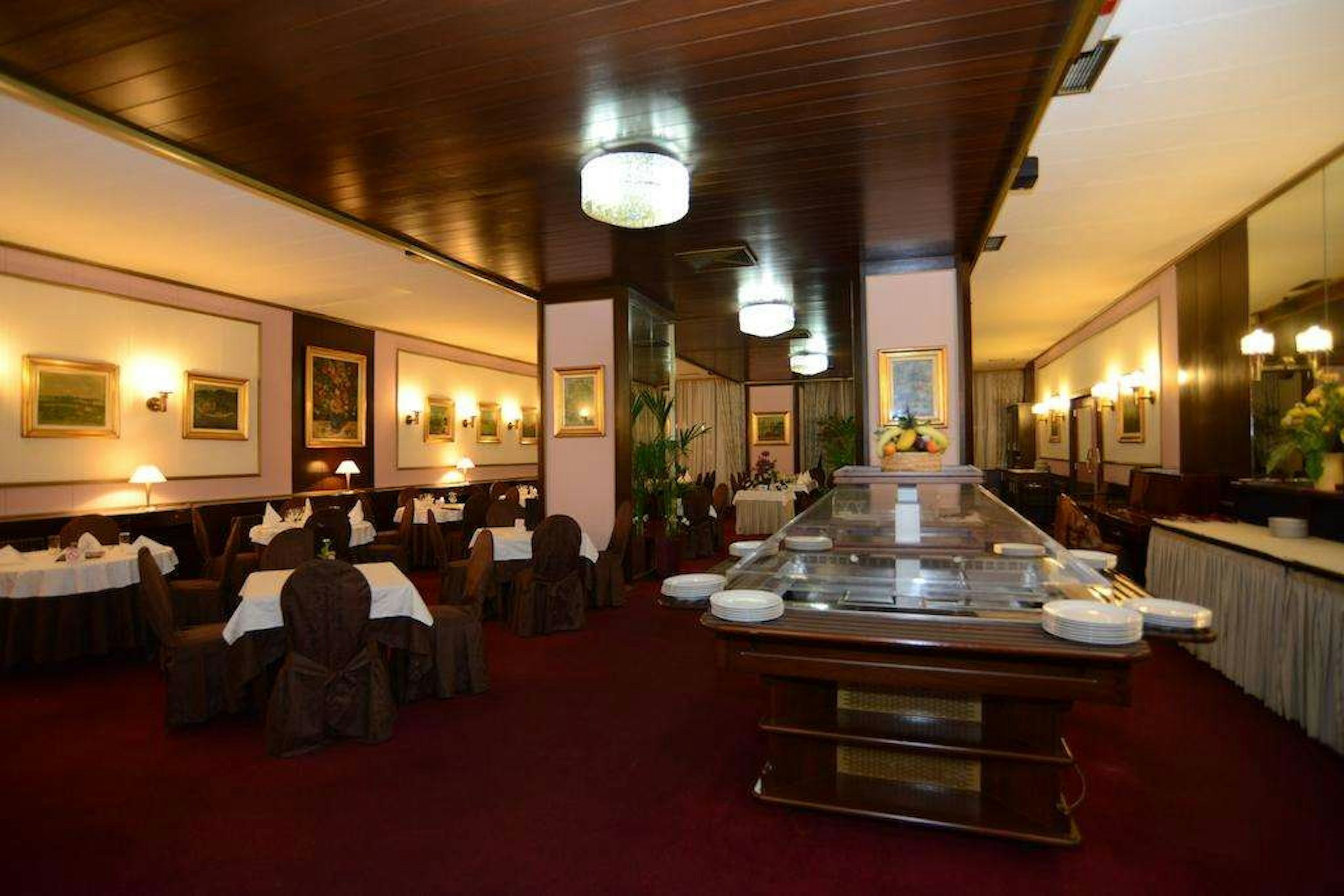 Palace Hotel 24/39