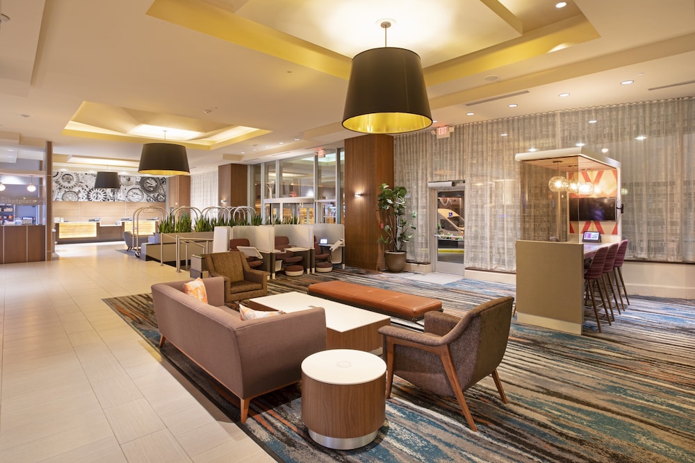 Crowne Plaza Kansas City Downtown 39/63