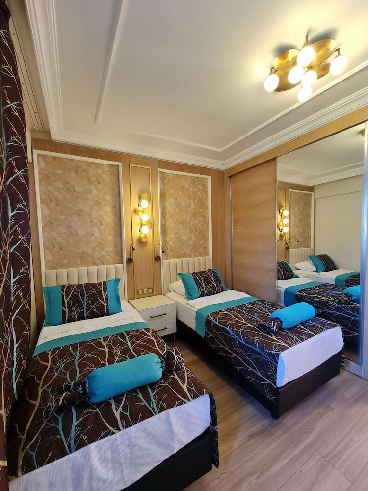 Saphir Hotel And Villas 35/90