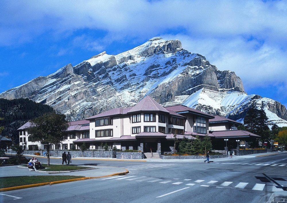 Elk Avenue Hotel 7/46