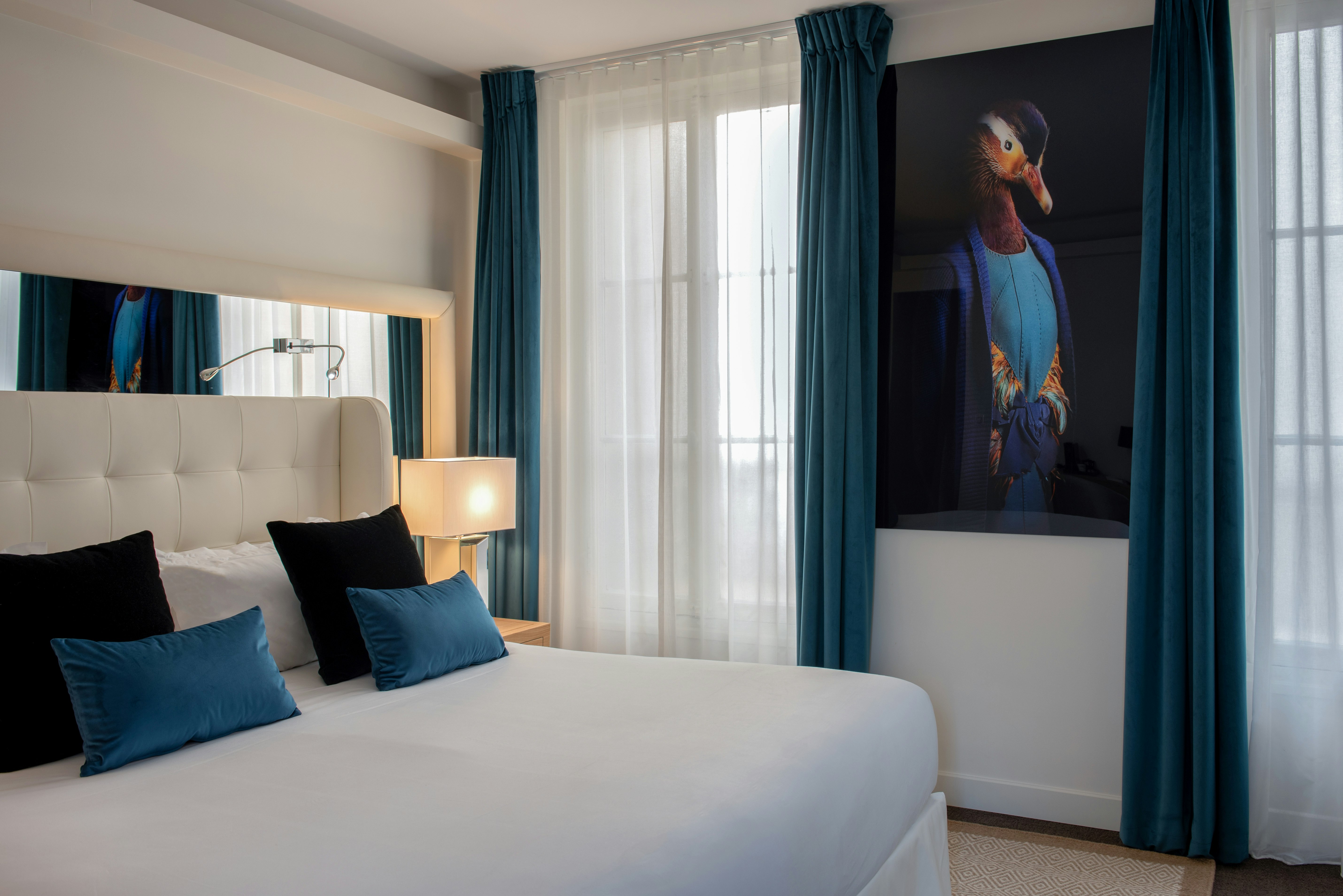 JUNIOR SUITE, KING BED