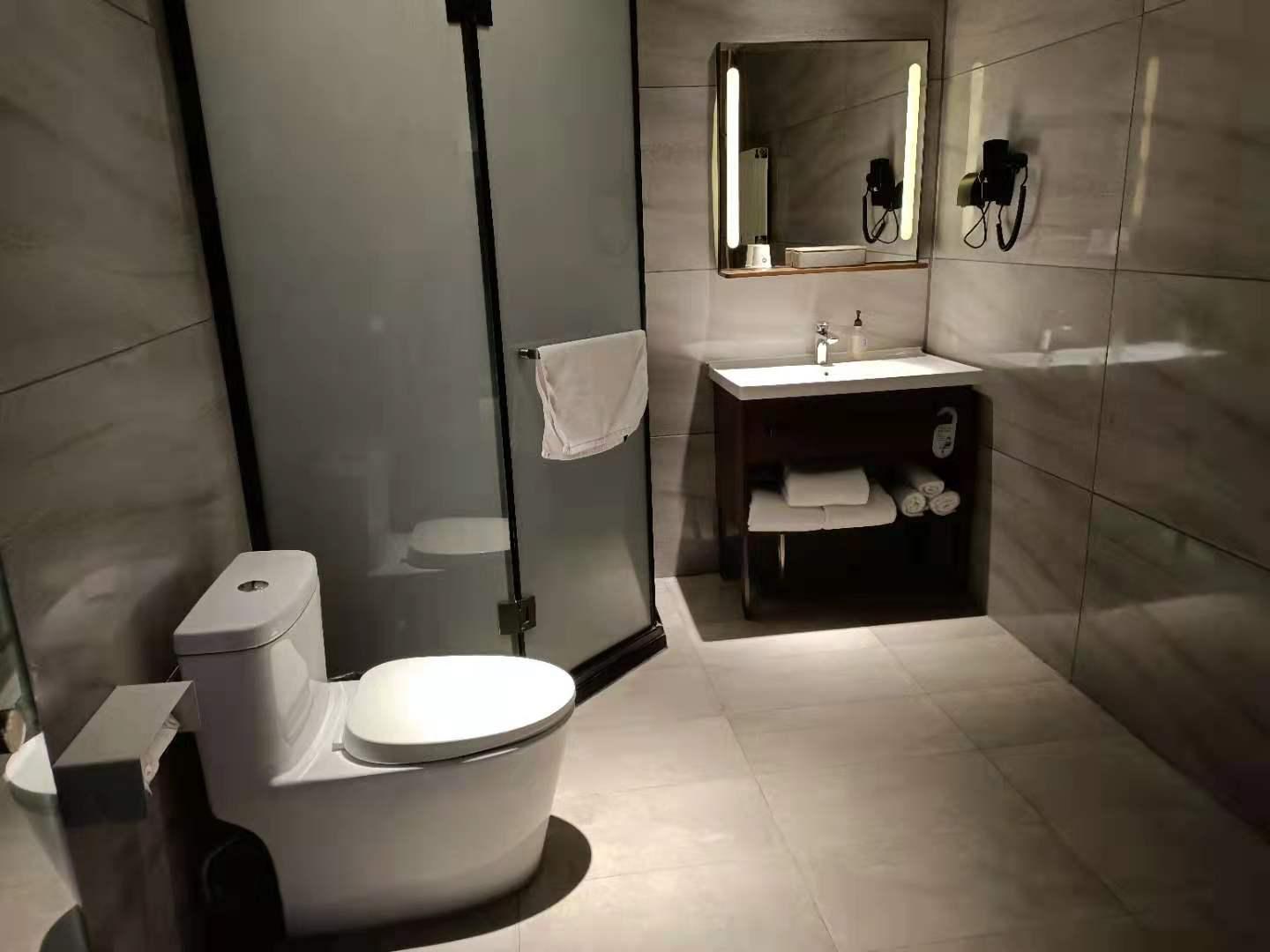 Lavande Hotel (Tianjin Wuqing High-speed Railway Station Daguangming Center) 39/43