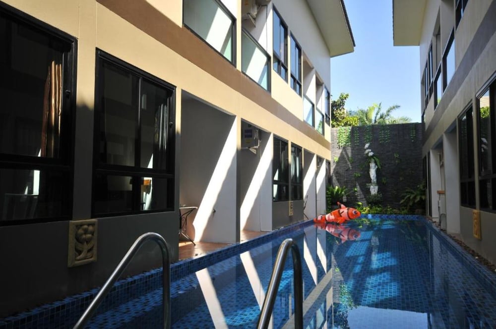 The Pool Resort 31/50