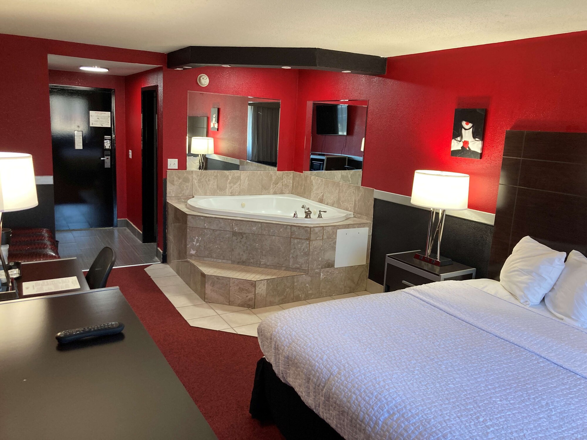 Standard, King Bed, Jetted Tub, Smoking