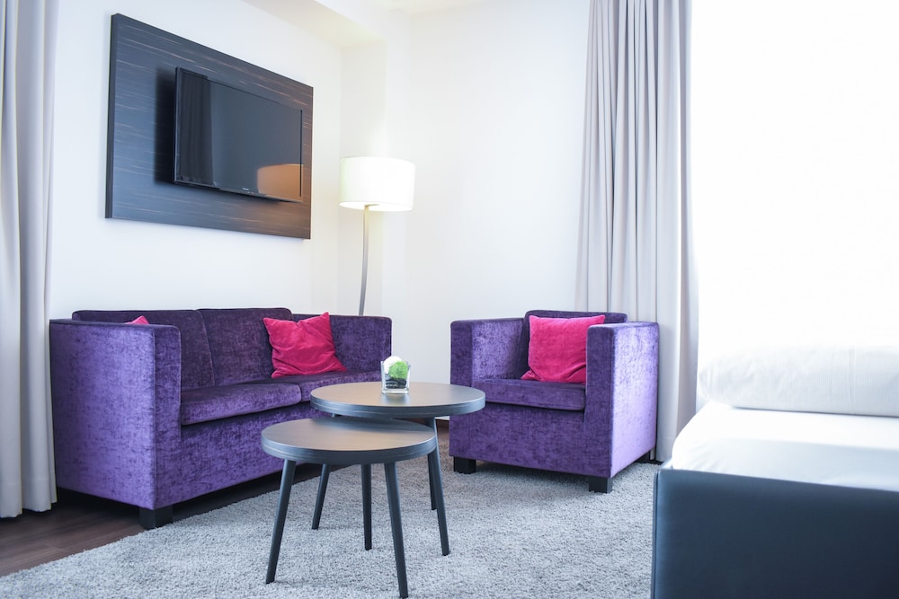Hotel Esperanto 44/69
