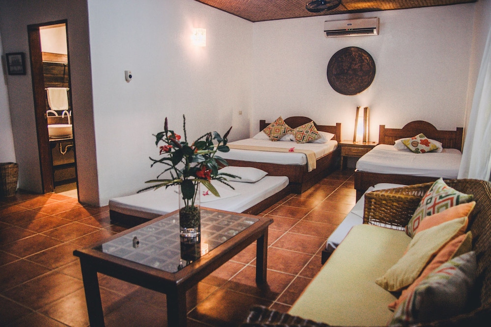 Hibiscus Garden Resort 34/64