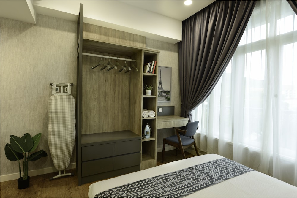 Kuah Town Service Suite Apartment 29/41