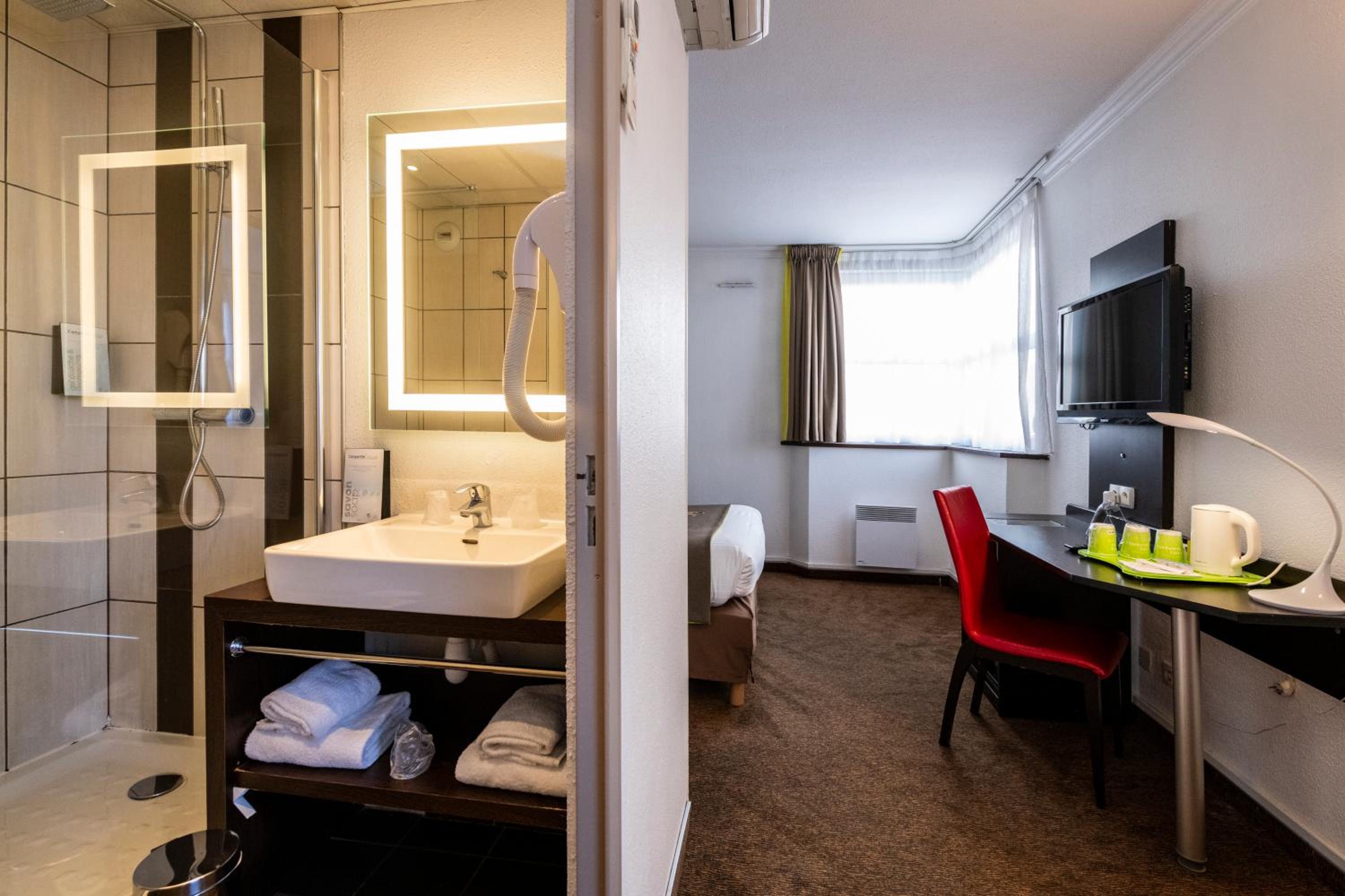 Room, Twin Beds, Four Points by Sheraton Reims Cathedrale 10/10