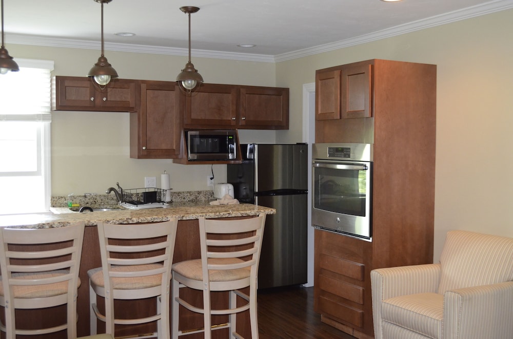 Innseason Resorts Harborwalk 32/50