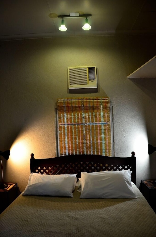 Tingala Lodge 1/29